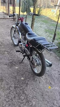 دراجه لبيع صارله شهرين معمره ماعوزه شي مكفوله من تفيلس وراق سكنر موديل...