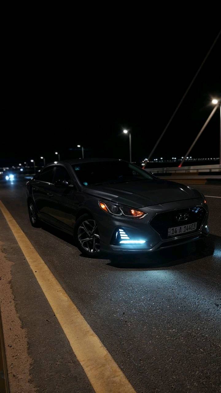 #سوناتا_جديدة_مالت_جناي_بالعافية_عالياخذها 
سوناتا 2019 Hyundai Sonata, Limited
السيارة limited يعني أعلى فئة بالسوناتا
🚫للبيع او مراوس بـk5 نظيفة🚫 
💠السيارة كفالة محرك وگير وشواصي ولغود، سيارة مالت جناي للبيت جديدة بالعافية على الي ياخذها والله 

💠 السيارة فول الفول عدة فتحة فقط
وارد امريكي 

💠حادثها خفيف جدااا، بنيد وكسر بدعامية فقط، صور الحادث والسونار مرفقة بالمنشور 
مكينة 2400  المرغوب 

🔷مواصفات مفولة: ✅👏🏻
🔸بصمة تشغيل 
🔸بصمة أبواب
🔸كراسي كهرباء
🔸تبريد قطعتين
🔸تدفئة كراسي
🔸تدفئة ستيرن 
🔸رادارت نقطة عمياء
🔸مثبت سرعة 
🔸تحكم ستيرن جهتين
🔸دبل جداحة 
🔸انظمة قيادة sport, normal, eco 
🔸اريل نفكيشن  
🔸يدات نيكل
🔸تدعم تشغيل الخرائط عالشاشة
🔸تبريد ثلج
🔸صندوق ذكي يفتح عند الاقتراب
🔸اشاير بل مري
🔸اشارة ترحيب
🔸داخل اسود
🔸سياره نظيفة وعالوضع البلاد 
💠(للعلم السيارة مبرجة على استقبال البانزين العادي بدون اي دوانز) 💠
🔸عليها إضافة ويالة جديدة مال سوناتا 23
🔸طخم تاير جديد
🔸رقم بصرة جديد انجليزي وبسمي تحويل  ثاني يوم
🔸السيارة ماناقصها برغي جديدة كلش، بالعافية على الياخذها🤍🌹
 للاستفسار : : : 
***********
***********
عنوان بصرة،مركز  
سعر 153 وبيها مجال إن شاء الله للشراي