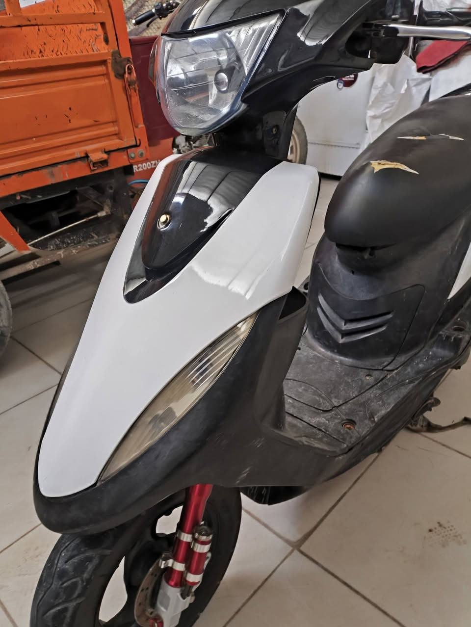 دراجه ماكس البيع
السعر ٥٥٠وبيه مجال
العنوان بصره سراجي
دراجه فقط مبدل بيه كفرات كلشي بلاد 
رقم ***********
