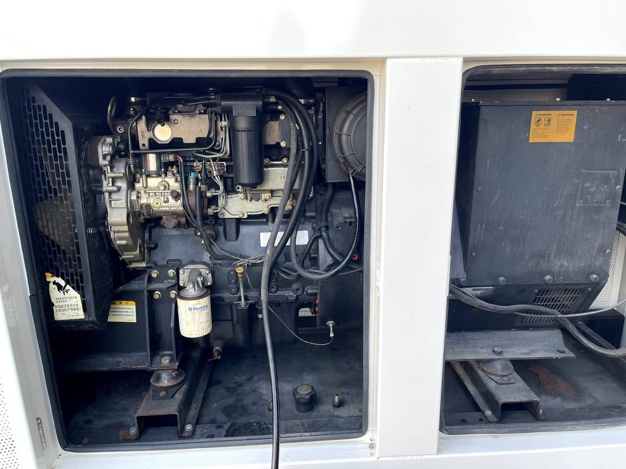 Perkins-30kva                                
بزوێنەر : پێرکنس بریتانی ٤ بستن و نظام جويتر وكولر حجم ١٠٥ملم .
تولید :  Stanford 110kva 
رێژەی بێ دەنگــی : %100 کاتم 
ماوەی كاركردن: 200hours
نـــاوەرۆک : مۆلیدەکە ئەوروپیە لێرە کاری نەکردووە نەکرایتەوە بێ دەستکارییە. 

مولد بيركنس بريطاني اصلي ٤ بستن اجويتر و راديتةر هواء  حجم ١٠٥ملم  راس توليد ستانفورد انكليزي  مولد اوروبي مامشتغل بل عيراق مامفتوح برغي . 

بۆ زانـــیــنی نرخ ژمـــــارە ١١٠ نوســـــــــە . 
لمعرفة سعر تكتب رقم ١١٠ في تعليقات. 

0750 307 3416 viber and WhatsApp

https://call.whatsapp.com/video/emn5ogTU02A52WDceSpZD9
