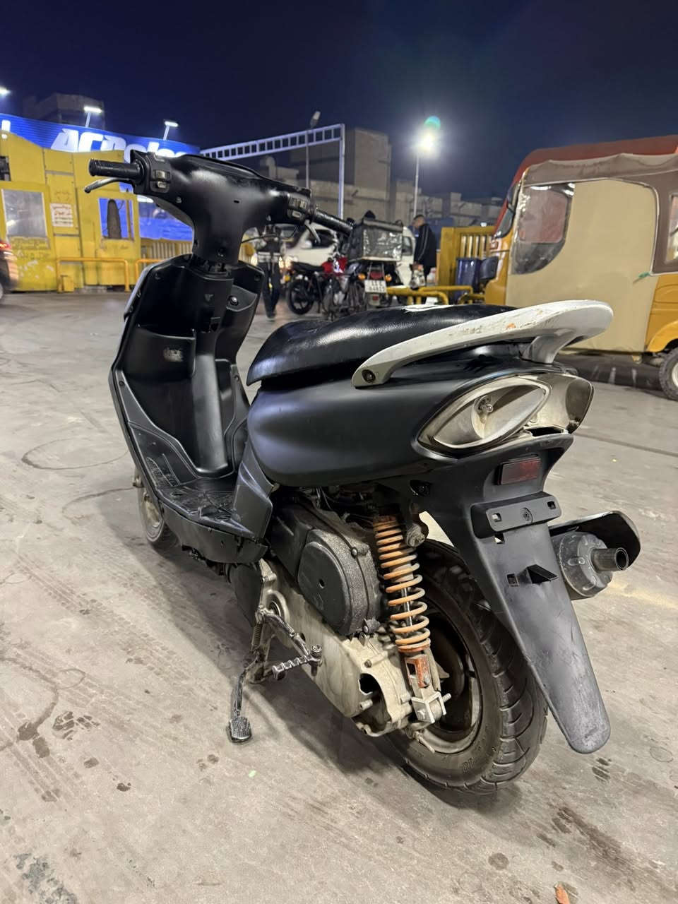 دراجه ماكس قجمه غراضها تجاريه كابريتر تجاري صالنصه رياضي عوزها بس كهربائيات وعقل مال سلف دراجه نضيفه مكاني بغداد بشعب ***********
