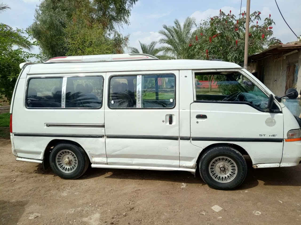 السلام عليكم سياره هوندى موديل 97 سياره مكفوله محرك اكسل كير كهربائيات جاهزه السعر 55 وبي مجال مكان بغداد المحموديه الاستفسار : ***********  :
