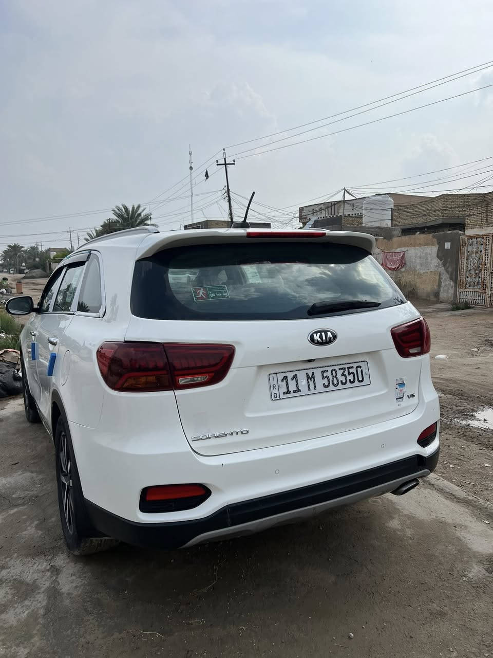 السلام عليكم سورنتو موديل 18فول مواصفات واحد ع واحد شكل 20 محرك 6سلندر رقم بغداد انكليزي بسمي  سنويه لل 30 تخم تاير 3 قطع تبريد السياره متجايه ومصبوغه عاام السعر 165 بيها مجال قليل مكان السياره بابل بلحله الاستفسار ***********

