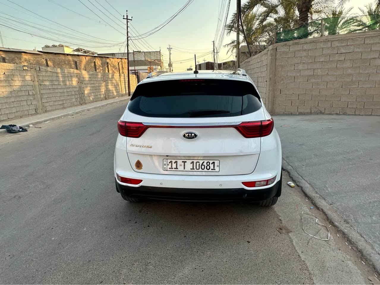 سلام عليكم
سبورتج موديل ١٨ خليجية للبيع
مواصفات
بصمة
بانورما
كشنات كهرباء
داخل عسلي
حساسات امامي خلفي
ماشية ٩١ الف 
بية صبغ شوية من دعامية وشوية من جاملغ امامي مال طخة دراجة 
السعر ١٩٠ وبية مجال
*********** بغداد, العراق
