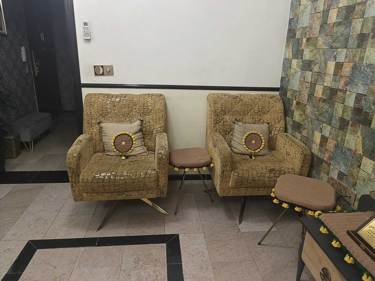 السلام عليكم عندي هذا التخم نظيف جدا  للبيع هو والبردة بسعر مناسب


**إذا كنت صاحب هذا الإعلان وتريد حذفه لأي سبب، رجاءا أرسل رسالة إلى الدعم الفني**