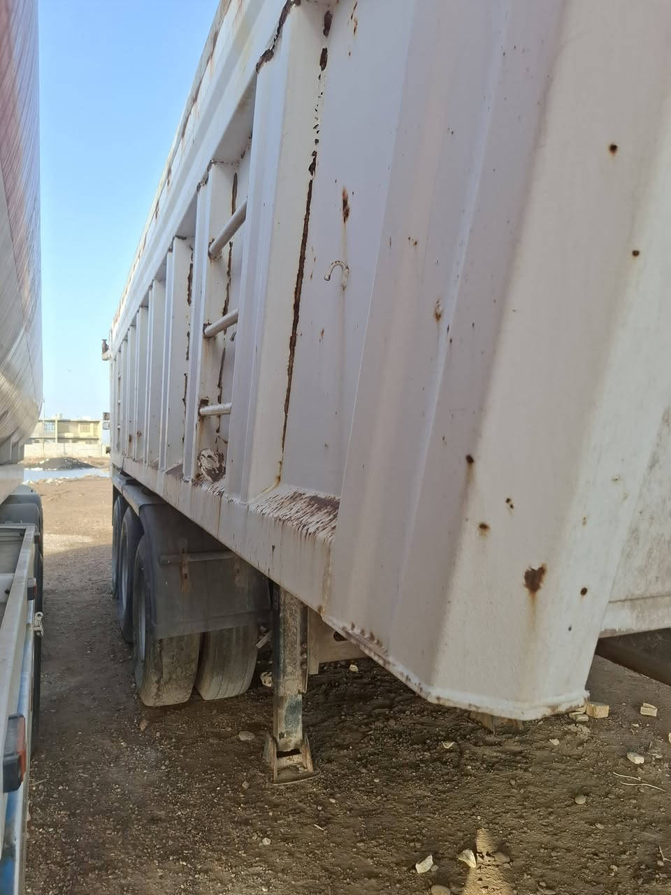 نساف دار اقصاب للبيع ***********
