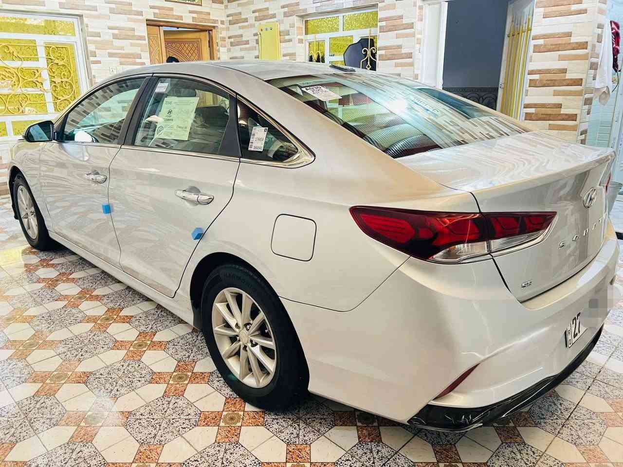 يالله ...
السلام عليكم ورحمة الله وبركاته...
هوندآي سوناتا 2018 ذي قار حرة سنوية جديدة وهزة جديده أرقام دولي مشروع وطني تحويل مباشر للمشتري . 
وارد أمريكي ضرر خفيف 
تبديل بنيد وجاملغ والباقي كفاله من الصبغ والتبديل والفتح. 
محرك وكير مكفولات حجم المحرك 2400 برغي ما مفتوح. 
جاهزه من حداديه وتبريد وتواير وكهربائيات وغيرها . ماشيه 100الف ع وضع الشركة. 
مواصفات معروفه وحلوه شاشه كبيره كامره دواره شاشه ترحيب تحكم اربع جهات مثبت سرعه نظام سبورت بلاجكتورات لد شمعه لايتات زنون رموت حافظه رادار بالمري رادار خلفي تحديد مسار توقف ذاتي دسك أمامي خلفي ويل كب كروم سياره جديده وجاهزه وع وضع الشركة مكاني ناصريه مركز للإستفسار أنتصل وبخدمتك 
***********
*********** 
سعرها ب 136 بيه مجال للشراي وانا بخدمه الجميع .
