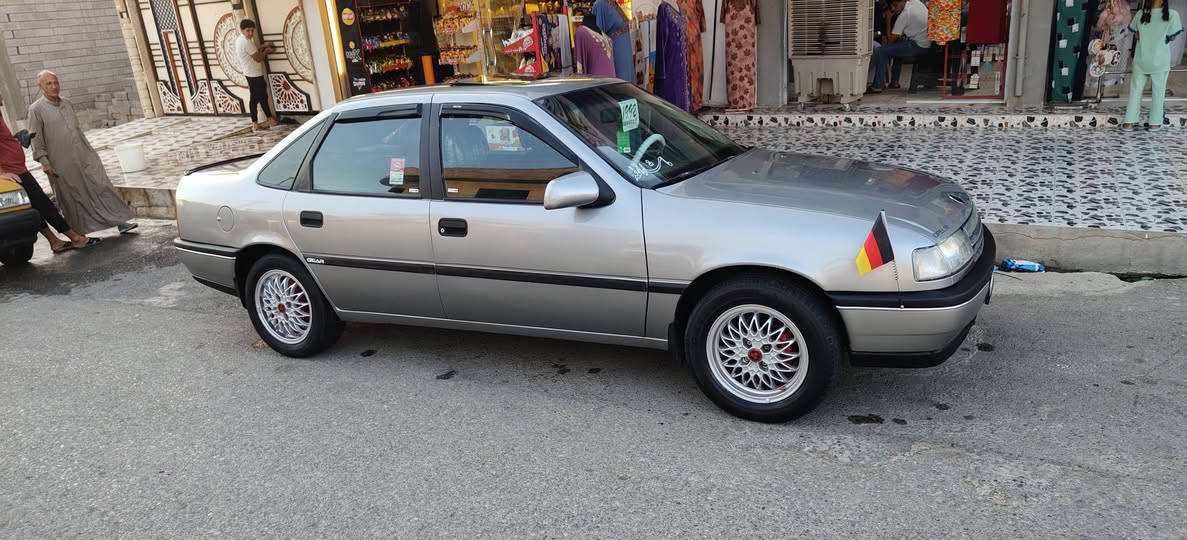 للبيع اوبل فكترا حجم 18موديل 92 رقم نينوى جديد هزه جديده كابون ماستر صبغ رش جماليه بدون ضرر ويل كب شركة 15 تخم تاير  جام كهرب تنته سلايت سطاب اي بيئيس كير محرك شرط وايرمنيه كلها شغاله
 شرط وكاله وتحويل من شرعي / السعر 48 وبيها مجال /العنوان موصل جانب لايمن  /*********** /***********
