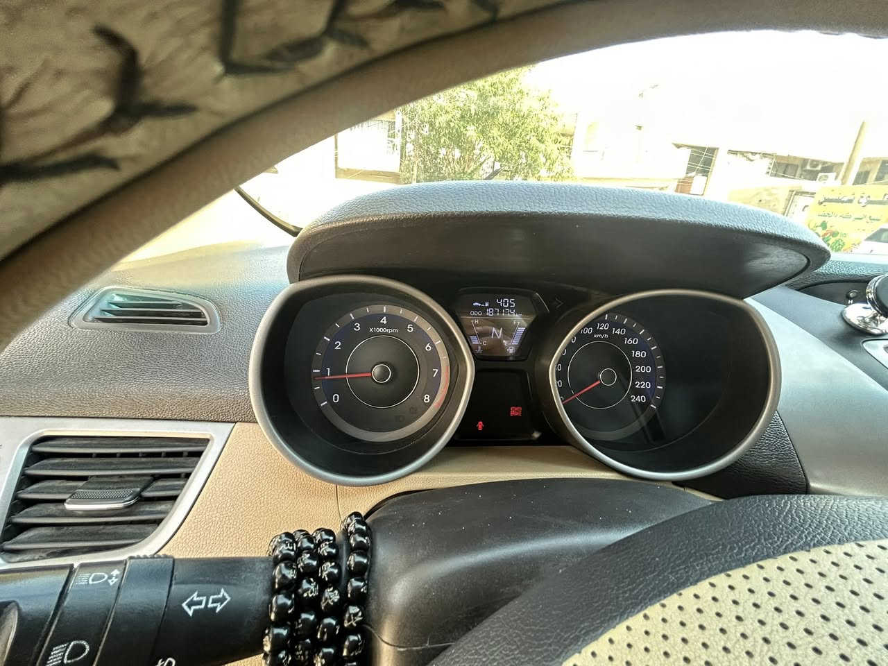 السلام عليكم النترا للبيع 2012السياره ماشي 187بيه صبغ بل دوسه وبيه بنيد مفتوح ما اعرف ليش من أخذته وبيه بارد جوه قبق بازين صدره امامي خلفي كل جديد سعر 118 وبيه مجال ***********
