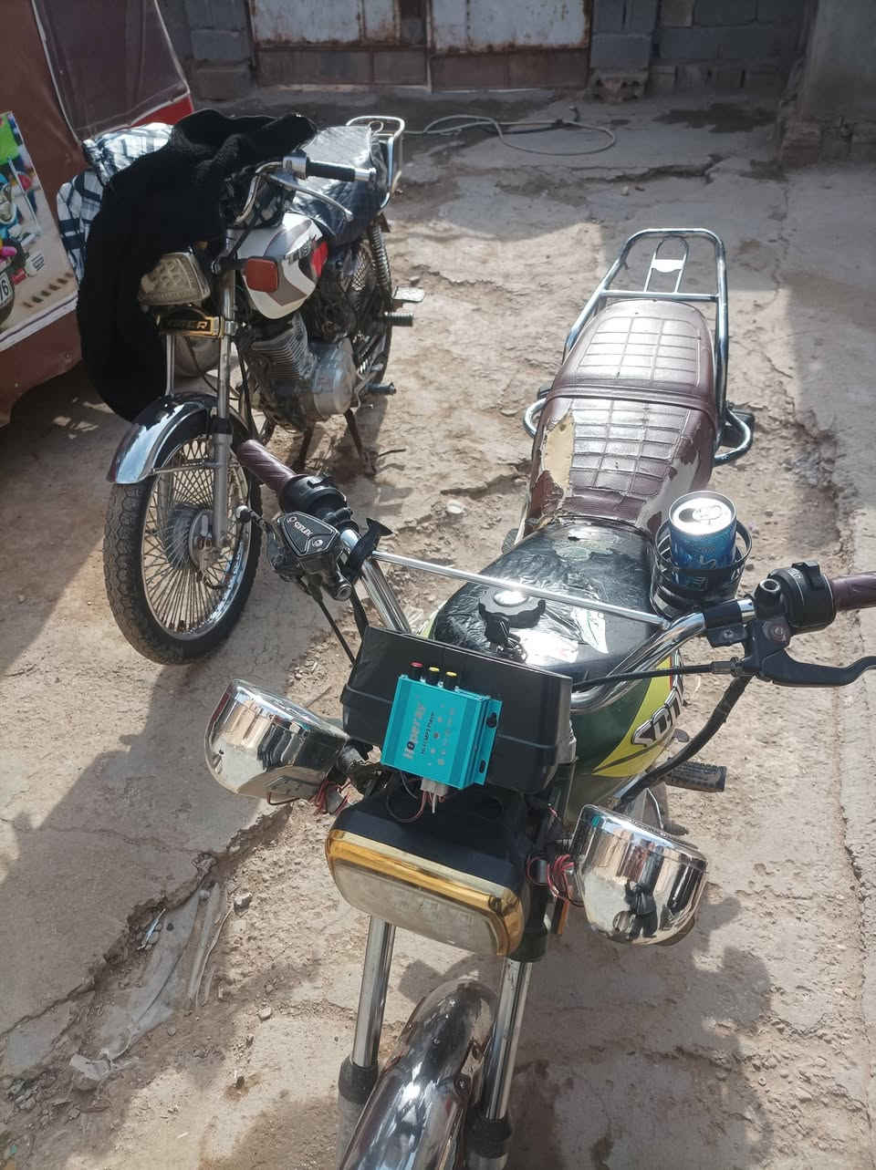 تايكر 23 أوراق كامله ما نقصهة شي محرك مفتوح السعر 500 وبيهة مجال قليل مكاني بابل  ***********
