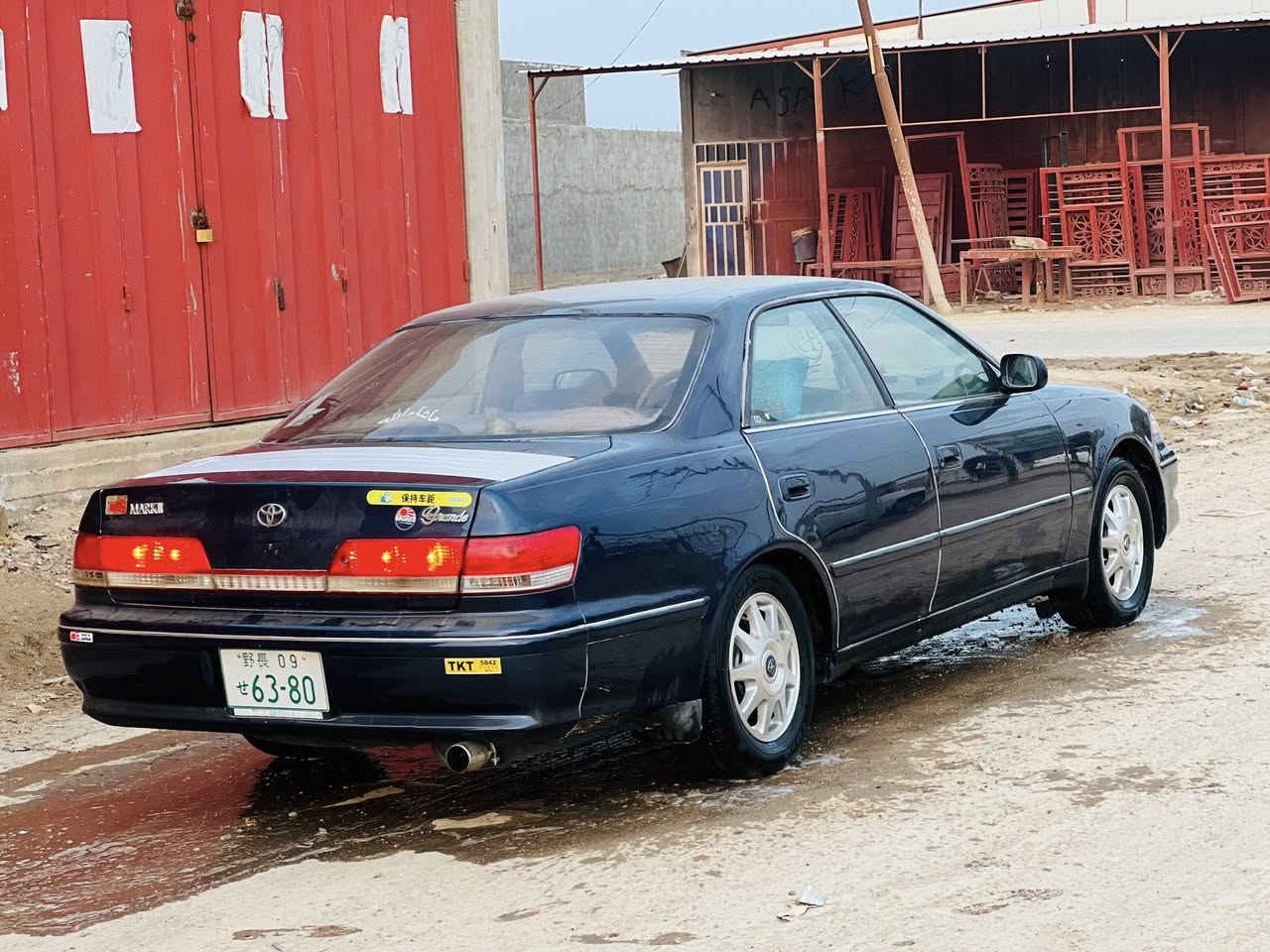 السلام عليكم للبيع مارك لفينيه رقم نجف نكليزي سنويه2031 بسمي سياره جديده وكفاله جاهزه عل اخرحبايه 
استوني شاد مكينه وكير ونجي ناعم 
حداديه جديده 
تخم تاير جديد 
غرفه جديده 
سياره معمره تعمير100/100مال جناي جاهزه من كلشي 
لسعر70 وبيه مجال 
مكاني دوانيه قضاء لمهناويه 
***********
