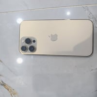 للبيع: آيفون 13 برو ماكس (iPhone 13 Pro Max) الذاكرة: 256 جيجابايت. *ا...