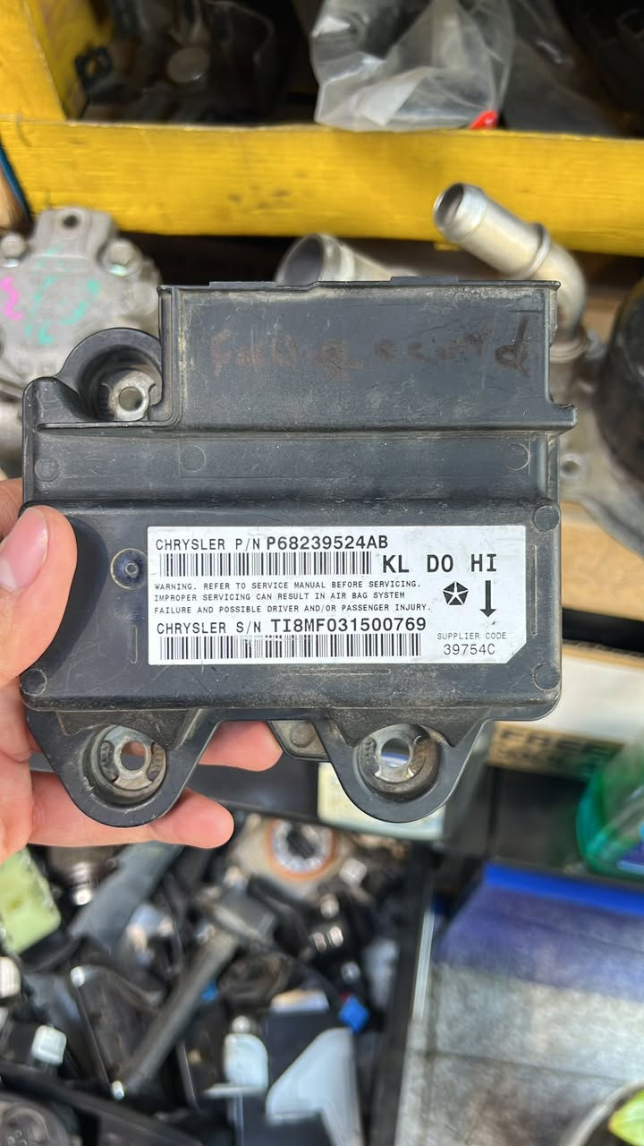 السلام عليكم ورحمه الله 🌹🌹
ادوات احتياطية جيب كومبا

جديد - مستعمل ✔️

محل محمد النقاش 

ادوات صدر مع وجود ورشة صيانه 🔧

زيوت و فلاتر 

ادوات محرك 2.0t-2.4🧰

العنوان : بغداد ساحة الطيران ش الشيخ عمر 📍

 📞 ***********
