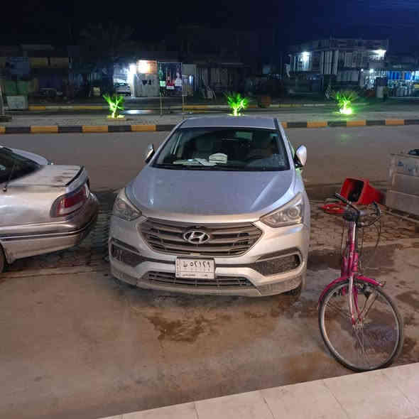 سلام عليكم 
سنتافي 2017 وارد امريكي
السياره جاهزه من كلشي مابيها اي نقص 
رقم بغداد تحويل ثاني يوم
مواصفات
 مكينه ( 2400 ) 
 عدد الركاب ( 5 )
تبريد قطعتين  صدر امامي خلفي جديد وتخم تاير جديد 
 صبغ قطعة واحدة كما موضح بالصورة
الشراي يتصل 
***********
