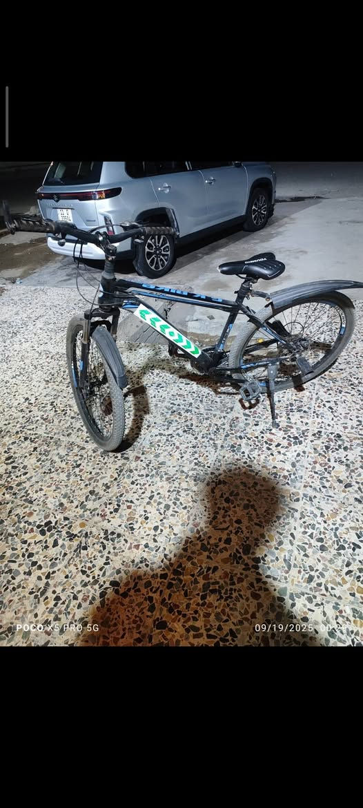 سلام عليكم 
شباب عندي بايسكل من شركه youming 
نظيف ما صارله هواي من اشتريته 
و قليل مستعمله 
اشتريته ب 150 
رايد ابيعه ب 75 
سبب اشتريت دراجه


**إذا كنت صاحب هذا الإعلان وتريد حذفه لأي سبب، رجاءا أرسل رسالة إلى الدعم الفني**