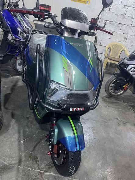 السلام عليكم
دراجه شحن الاخوين بعده جديد مستخدم شي قليل
بطارياته ع فحص السعر(675)وبي مجال ***********
