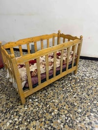 مجاني • سرير اطفال • شارع احمد الوائلي