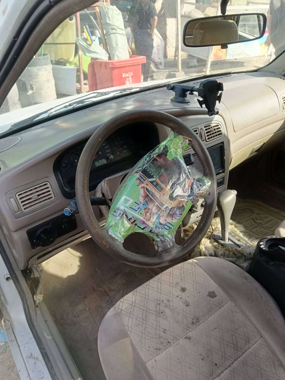 ٢٠٠٩ مصبوغه عام بدون خادث صبغتهه موحلوه محوره ففتي بيهه بخار بس من تفتح القبق العنوان بغداد المعامل *********** السعر ٢٧
