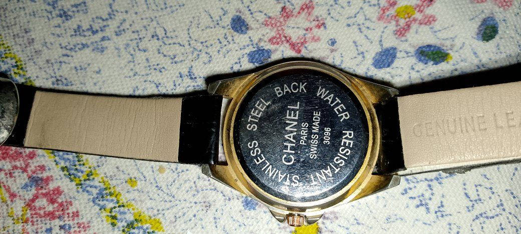 سلام عليكم ساعه لللبيع


**إذا كنت صاحب هذا الإعلان وتريد حذفه لأي سبب، رجاءا أرسل رسالة إلى الدعم الفني**