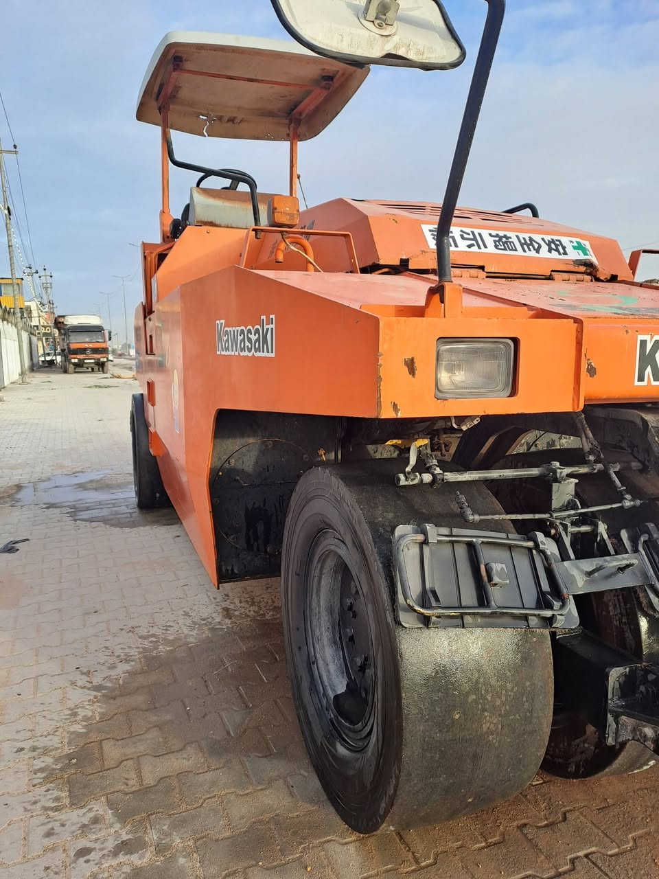 السلام عليكم دخول جديد حادله كاوسكي محرك اربعه سلندر ازوزه اصل موديل2017 تخم تاير حادله مقفوله كفاله عامه الاستفسار عن الرقم***********
