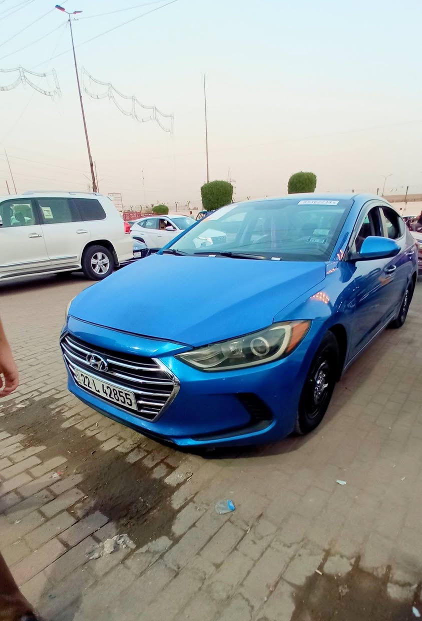 السلام عليكم النترة البيع 2017 سيارة بيهة قطعتين بنيد وجاملغ سيارة  مكينة 2000 مفتوحة قبل سبوع  
 تخم تاير
رقم أربيل بسمي تحويل ثاني يوم 
الاستفسار اتصال علا ***********
