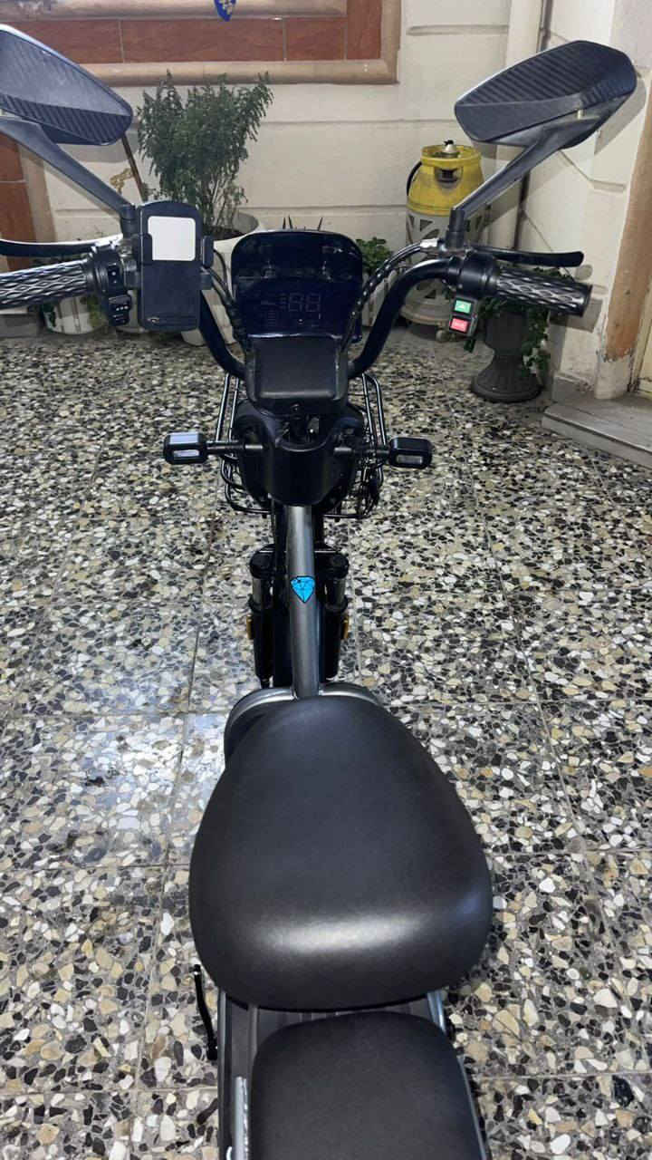دراجه شحن للبيع خمس بطاريات مستعمله 10 شهر نضيفه سعر350بغداد كرخ 3 تواصل على هاذه رقم بي وتساب***********
