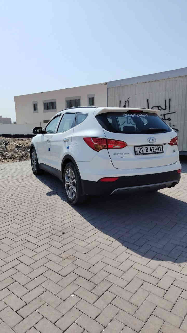 السلام عليكم(سنتافي 2016 بصمة خليجي كفاله عامة كير ومكينة وبدي رقم شمالي بأسمي مكينة سته سلندر فور ويل سبعه راكب 3قطع تبريد وتدفئة السيارة نضيفه اجمل من الصور السعر 205) 
للاستفسار *********** غير متواجد فيس موجود واتساب مكاني حي الاحرار قرب المدينة الرياضية
