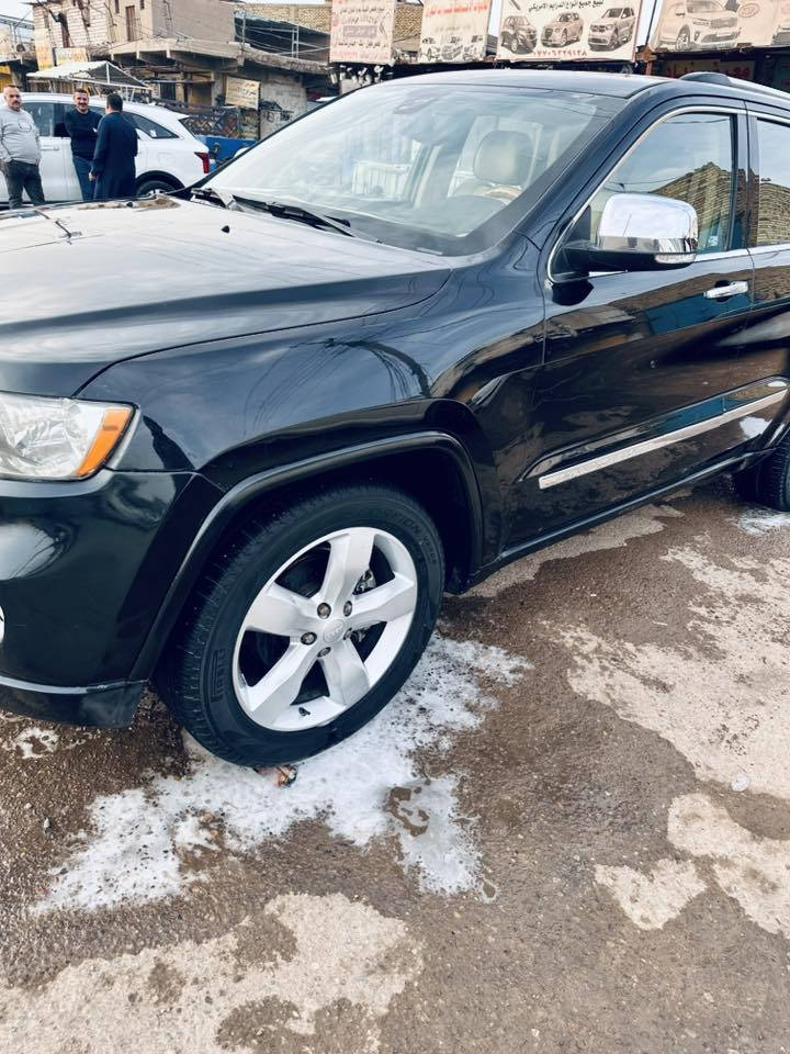 سياره جيب شيروكي اوڤر لاند 2013 فول مواصفات واحد على واحد السياره جديد استخدام شخصي ماشيه 170 الف ويل 20 رادارات شاشه حساسات بصمه فتحة سقف كشنات تدفئه تبريد ستيرن تدفئه السياره جديده خير من الله للبيع او المراوس بسياره اقل محتاج الفرق للاستفسار خاص او اتصال 
***********
