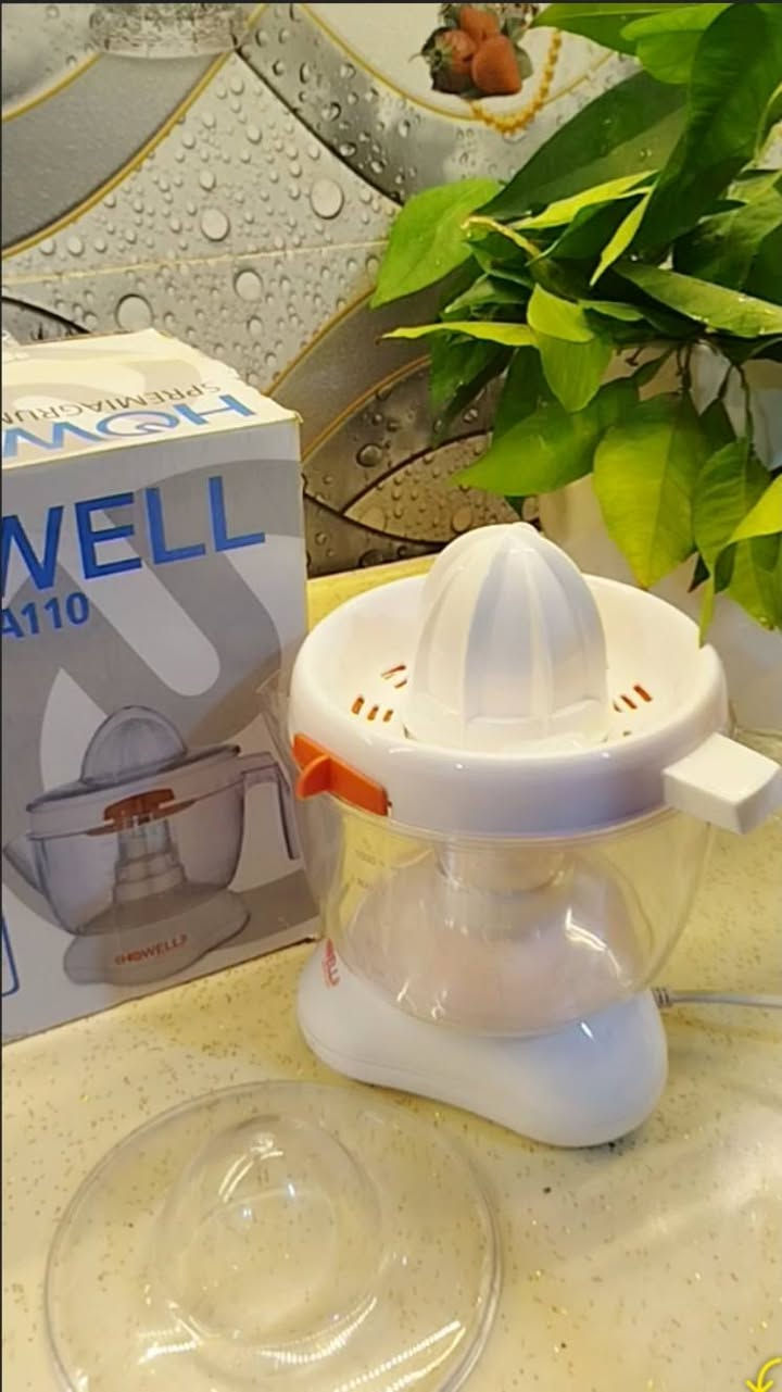 توفر عصارة حمضيات (برتقال /ليمون/رمان) كهربائية من علامة Howell.تتميز بسعة 1 لتر وقوة محرك تصل إلى 45 وات.تحتوي على ميزة الدوران في الاتجاهين لاستخلاص أكبر كمية من العصير.تشتمل على مصفاة لفصل اللب (اللب) عن العصير ووعاء قابل للإزالة وسهولة التنظيف


**إذا كنت صاحب هذا الإعلان وتريد حذفه لأي سبب، رجاءا أرسل رسالة إلى الدعم الفني**