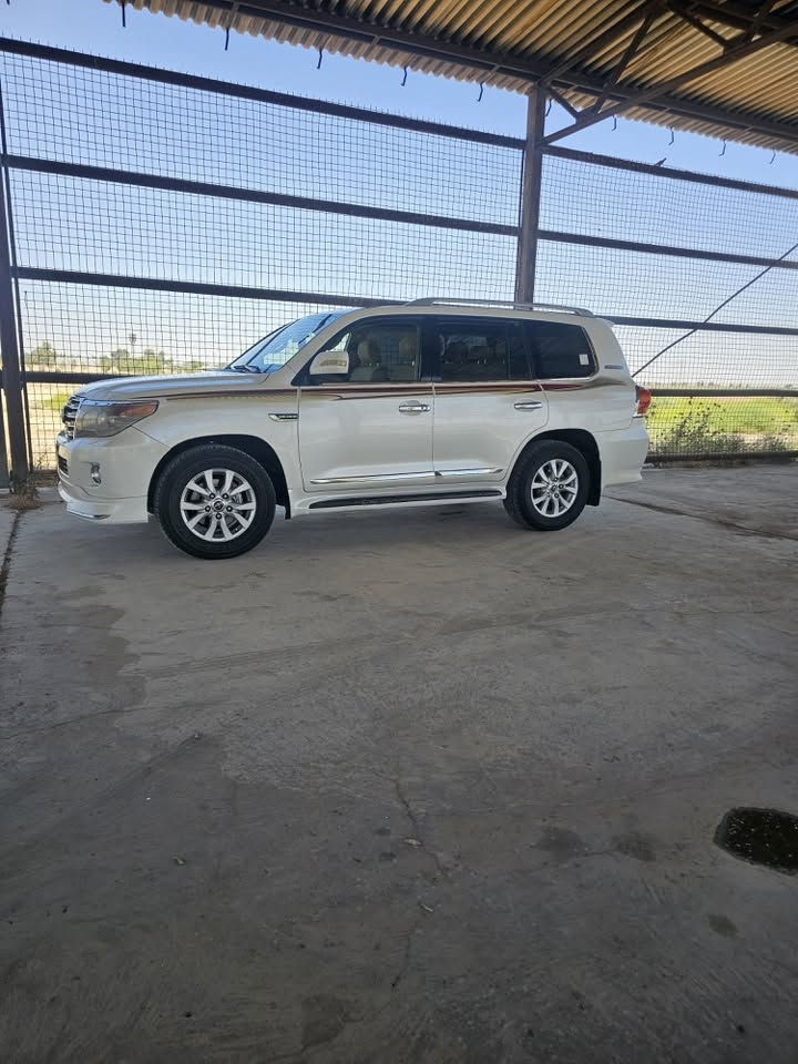 للبيع | تويوتا لاندكروزر GXR 2010 وختم ستينيه بالتكم
* دعاميات 15

* السيارة جاهزة بالكامل وما تحتاج أي مصروف

* مواصفات GXR المعروفة

* لا توجد أي قطعة معجون ولا أي ضربة

* صبغ حزام فقط بسبب تبديل الخطة وتوحيد لون السيارة

* السيارة خير من الله وگلب وشوف بنفسك

* رقم بغداد

* موقع السيارة: الكوت – واسط / مركز المدينة

* السعر: 290 وبيها مجال

رقم الهاتف فقط اتصال وواتساب

***********
