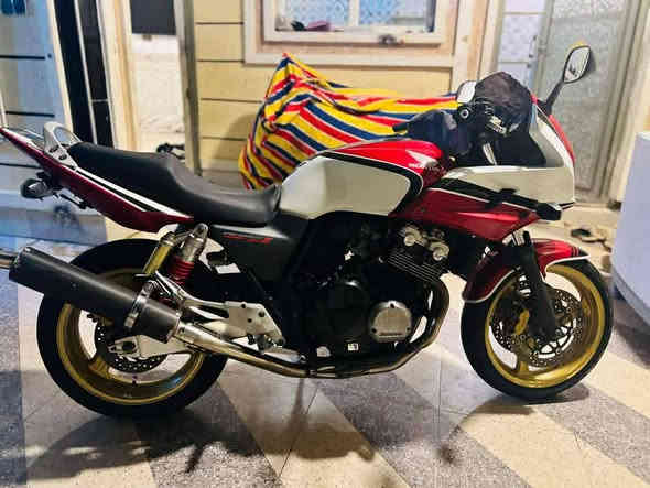 سيبي فور موديل 2012 كفاله عامه  لاستفسار اكثر اتصال ***********
