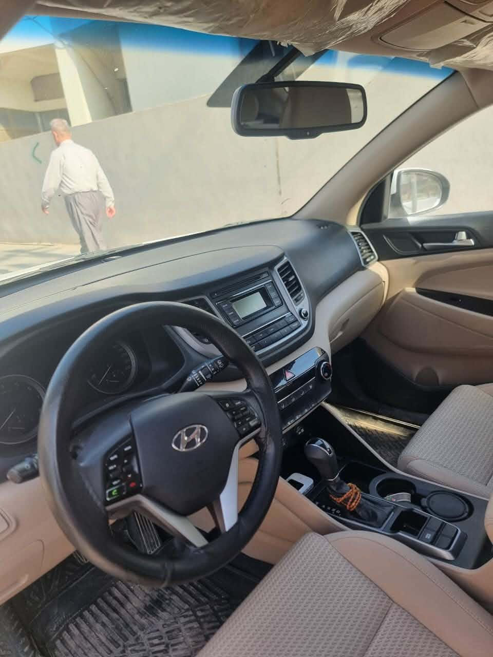 السلام عليكم ورحمه الله وبركاته 
هونداى توسان
2018
خليجي
ماشيه 110 كم
فقط بيه بارد
صور السياره والسونار بالمنشوووور
والسونار موضح بي كلشي
گير محرك كله بشررررط
محرك ممفتوح وبشررط
بدووون اي نقص
السعر 188 وبي مجال بسيط للشراي الجاد
مكانه كلار
الخاص مفتوح
للاستفسار ***********
