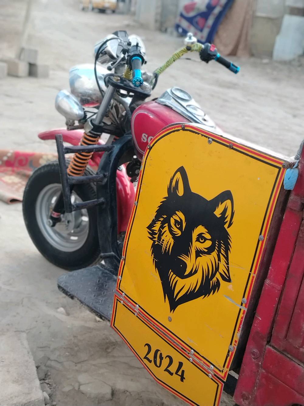 بيع ستوتة ماركة سلطان موديل 2024 بحالة جيدة جدًا. تحتوي على تصميم جذاب مع رسومات ذئب على الجوانب.

مناسبة للنقل وللأعمال اليومية، تتميز بمتانة وكفاءة في العمل. للاستفسار أو لمزيد من المعلومات، يرجى التواصل معي.