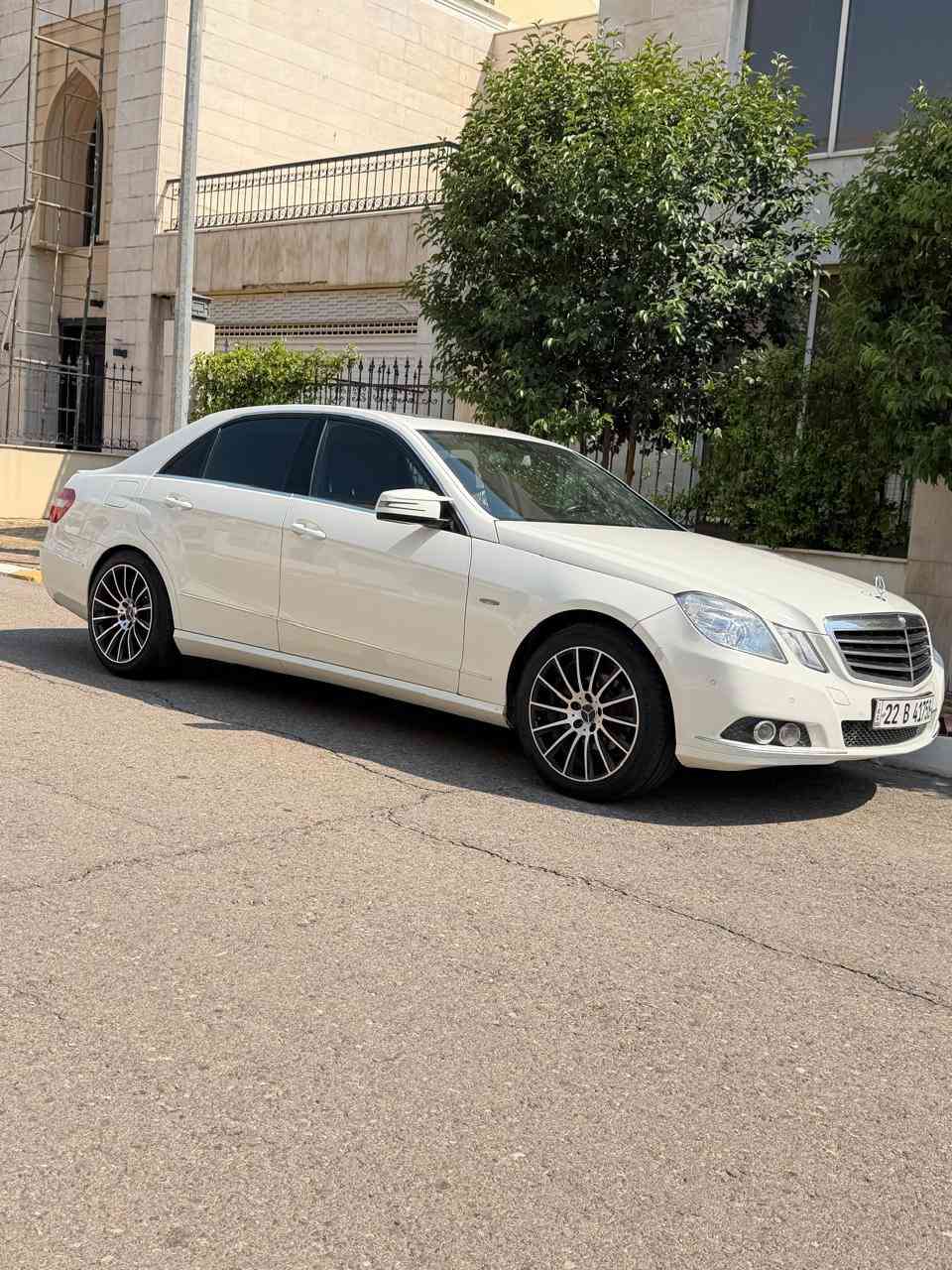 مارسيدس 212 موديل 2010 فول مواصفات تحكم ستيرن كروس سرعه سلايد روف كفاله مكينه وكير وصدر حداديه صدر امامي خلفي تخم تاير و ويل كب جديد تبريد ثلج نظافة ٩٥٪؜ صبغ جاملغ امامي يمنه دون دواخل  المحرك المرغووووب 2000 تيربوو 
السياره e200  
السعر 165 وبي مجال شرط تحويل او وكاله نفس اليوم سياره مفحوصه وجاهزه هزه كامله 
العنوان / بغداد - اليرموك 
للاستفسار *********** ابو عبدالله
