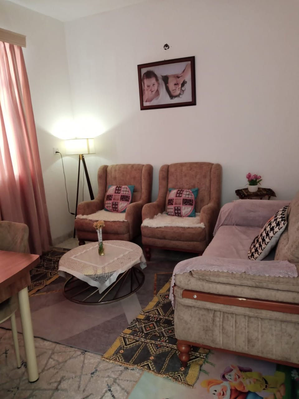 نص تخم للبيع مع ميز طعام نظيف جداً


**إذا كنت صاحب هذا الإعلان وتريد حذفه لأي سبب، رجاءا أرسل رسالة إلى الدعم الفني**