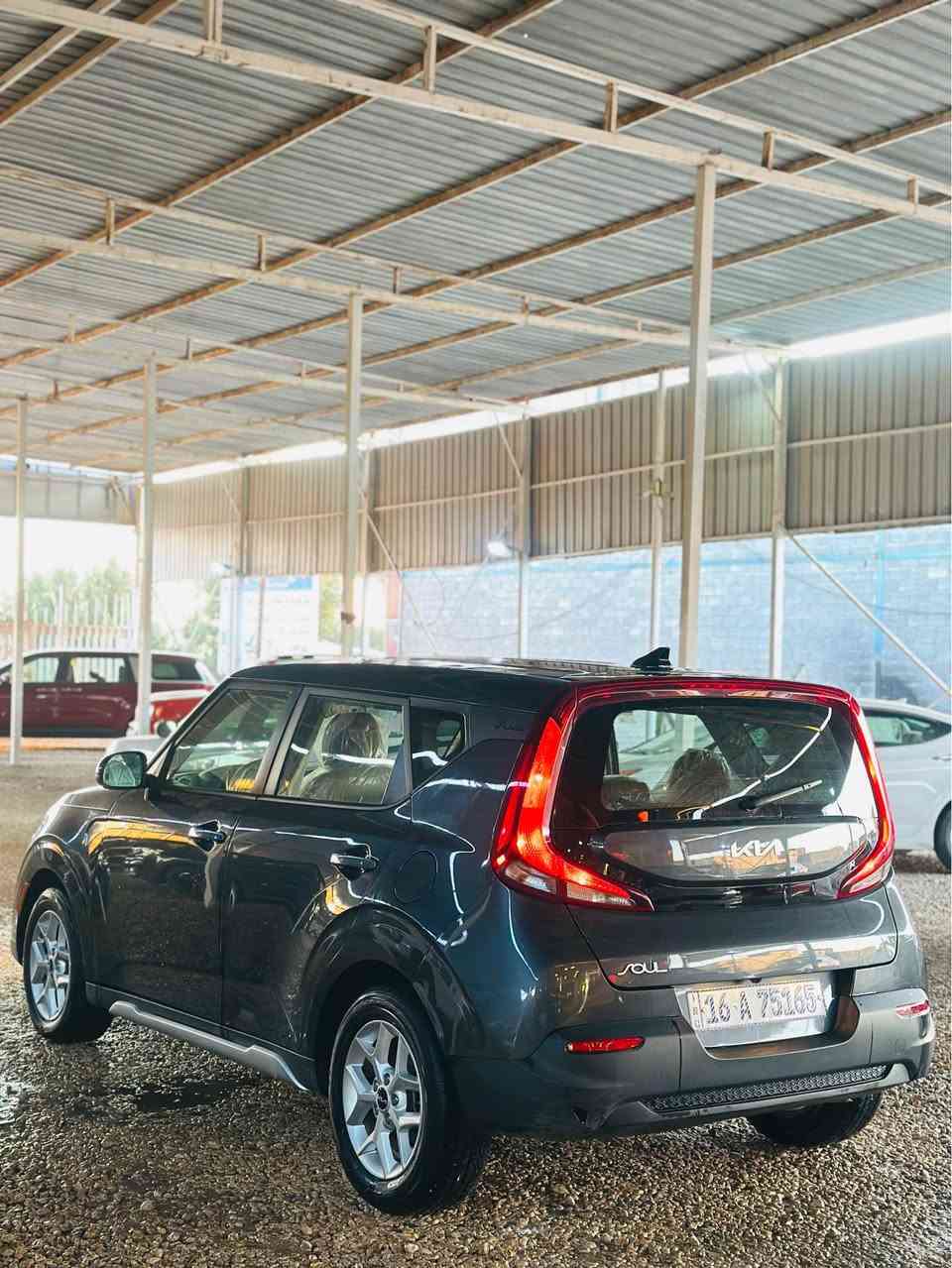 السلام عليكم 
كيا صول 2022
ماشيه 27 الف
مكينه 2000 دوش
شاصي لغد مكينه كير حداديه تبريد كفاله
رقم الشاصي داخل المنشور
ضررها جاملغ وباب ولايحه البنيد شرط راديترات ومروحه نفسهن
رقم قادسيه انكليزي بأسمي 
السعر 142$
للتواصل ***********
العنوان بابل الشوملي حلة, بابل
