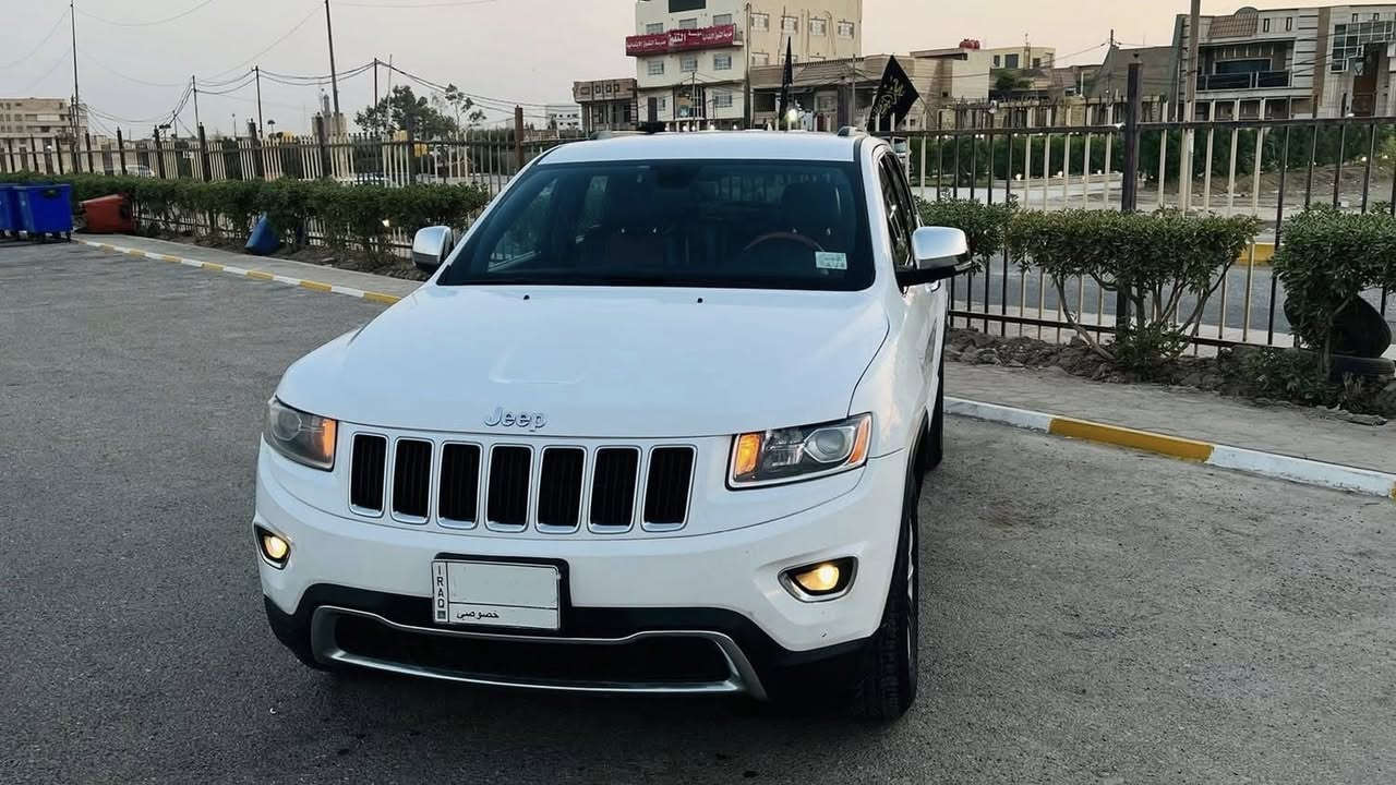 سلام عليكم
للبيع جيب كراند شيروكي
الموديل 2016 السيارة جديدة بوضع الشركة وجاهزة من جميع النواحي وكل ملاحظات مابيه ادامة مستمرة وشامله بشركة تخم تاير جديد 
اللون ابيض  
سعة المحرك 3600 فور ويل 4❌4
رقم بغداد بأسمي
مواصفات السيارة فول ١/١
1- فتحة سقف بانوراما 
٢-رادار مع مانع تصادم
٣-اصطفاف الي اوتوا بارك
٤-تحذير الخروج عن المسار 
٥-نقطعة عمياء 
٦-كراسي جلد مع تدفئة وتبريد 
٧-كراسي تحكم كهرباء جهتين 
٨-ذاكرة لحفظ وضعيات الجلوس
٩-ويل كب كروم قياس 20 
١٠- ستيرن كهرباء
١١-اوتو هولد اطفاء وتشغيل ذاتي 
١٢-شاشة كبيرة 
١٣-رادارات جانبية 
١٤-اشاير بالمري 
١٥-حساس امامي وخلفي 
١٦- جنطة كهرباء
١٧-نضام تشغيل واطفاء اوتماتيك للمحرك 
١٨- نظام بريك اوتوماتيك
١٩-كامرة دوارة 
٢٠- المصابيح الامامية LED لايت
٢١-نضام eco
٢٢-تشغيل عن بعد
٢٣-مري هيتر مع تعتيم وعاكس للضوء
السيارة داخلة كلين بدون حادث صار بيها صبغ نص الجاملغ الخلفي اثر طخه بسيطة 
السعر :22700 ورقة  
المسافة المقطوعة 100 ميل 
مكان السيارة بغداد السيدية 
 للمعلومات الاتصال على رقم صاحب السيارة متوفر وتس اب.  ***********
