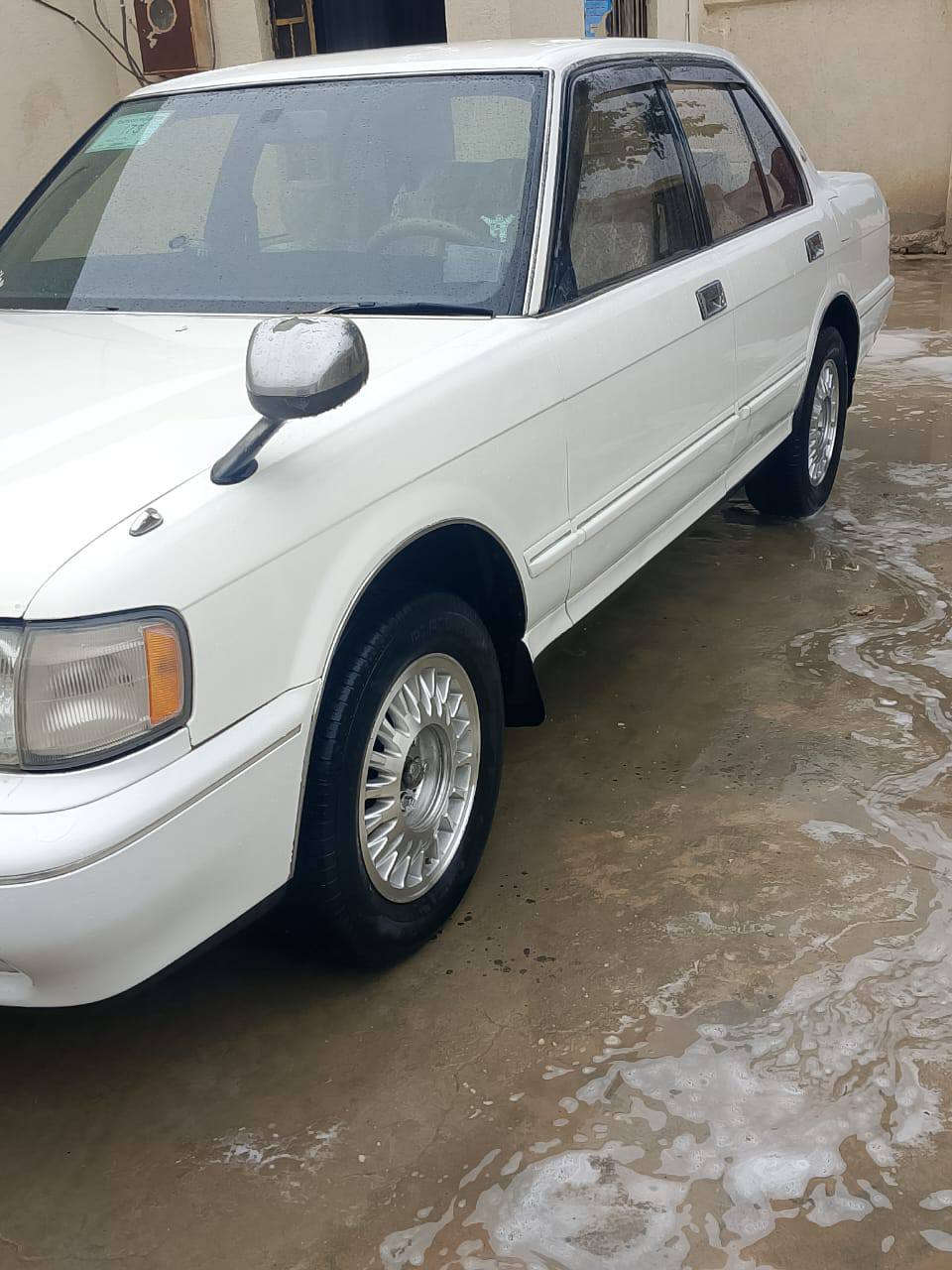 السلام عليكم كراون ارنب موديل 92دبل تريشه فنربلاد رقم بصره مشروع وطني مكينه 2 ونص ديلكو وكير بل كارتون كهربائيات وحداده كفاله عامه مكفوله من الصبغ والخياس السعر 95 وبيها مجال قليل العنوان ميسان لائستفسار ***********  /////(*********** رجاء المايعجبه السعر لايعلق تعليق سلبي والشراي يتصل
