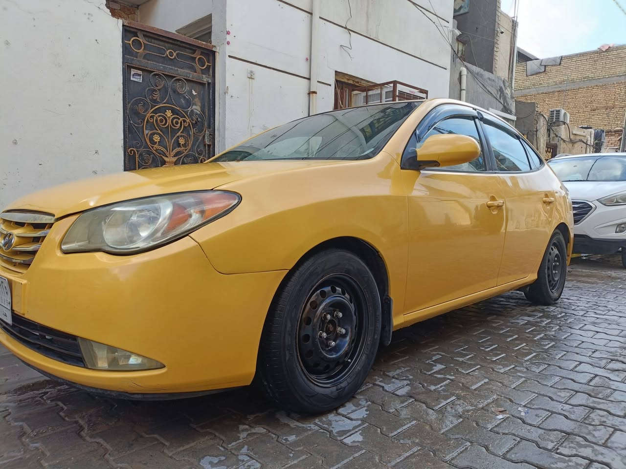 السلام عليكم __
النترا  2008  بغداد وارد امريكي 
حادثه جاملغ امامي الايمن واصله للغد 
مواصفات  فتحت سقف  وتحكم استيرن
السعر 82 وبيها مجاال السياره بسمي وجاهزه 
للأتصال  ***********
