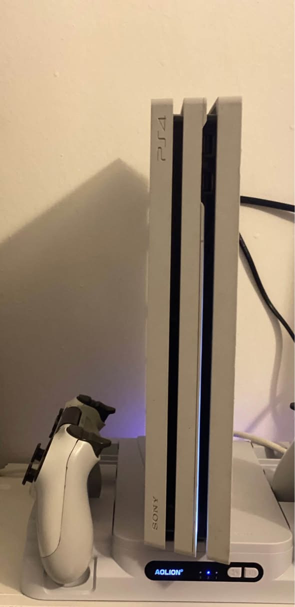 جهاز ps4 pro ملحقاته hdmi 4K  بالإضافة إلى جوستك مالته لونها ابيض ايضا وكيبل تشغيل الجهاز بي العاب حقن للعلم المجر الكعبي, ميسان


**إذا كنت صاحب هذا الإعلان وتريد حذفه لأي سبب، رجاءا أرسل رسالة إلى الدعم الفني**