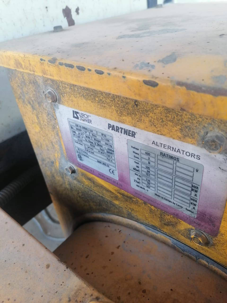 السلام عليكم ورحمه الله وبركاته
مولد بيركنز انكليزي ٨٠ كيفي 
محرك كايم بالكامل 
٤سلندر
السعر ٢٥ورقه
***********
بغداد
