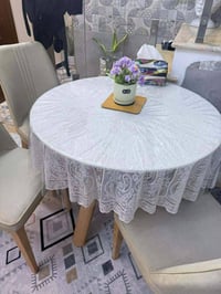 ميز طعام • كلش نظيف • مستعمل