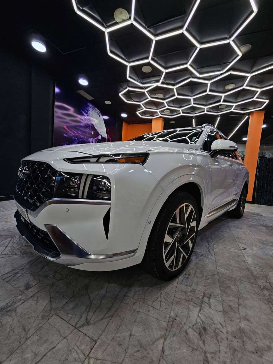 سنتافي موديل 23 وارد امريكي الدعمه كما موضح بلصورة محرك 2.5 تيربو سيارة فول مواصفات (واحد عل واحد) رقم بابل كير و محرك مكفولات ماشيه ٣٢ الف 
تواصل واتساب ***********
