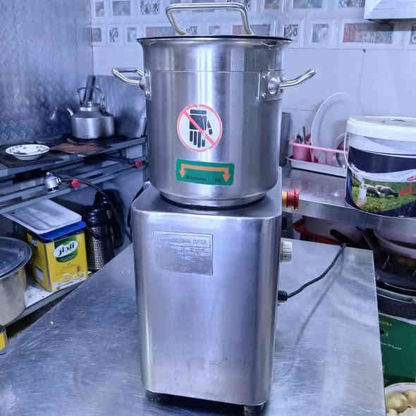 خلاط حمص للبيع النظافه ٩٥٪
السعر٣٢٥
***********
***********
