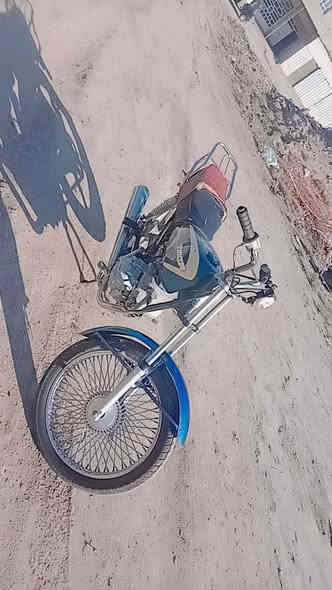 السلام عليكم نعمه للبيع 250 وبيها مجال***********
