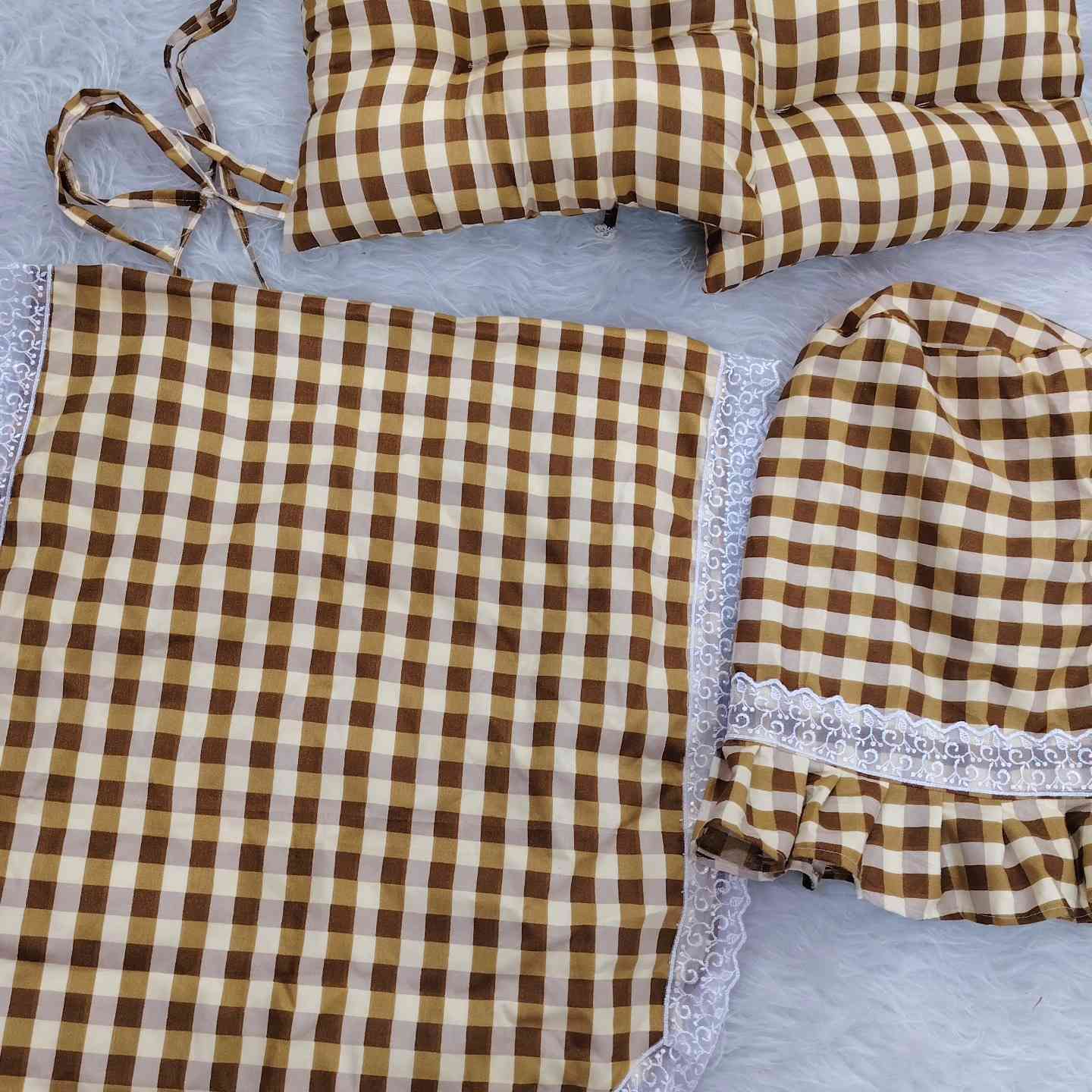 متوفر كوشات ومفرش ميز طعام وغلاف براد سيت كامل متوفر عدة الوان حسب اختياركم بلكاروهات الإماراتي توجد خدمة توصيل لجميع المحافظات #اكسبلور #خياطة_فرشات #خياطة#خياطة_لجين_لجين #بغداد بعقوبة متابعة للحساب تابعوا الصفحة يصلكم كل ماهو جديد


**إذا كنت صاحب هذا الإعلان وتريد حذفه لأي سبب، رجاءا أرسل رسالة إلى الدعم الفني**