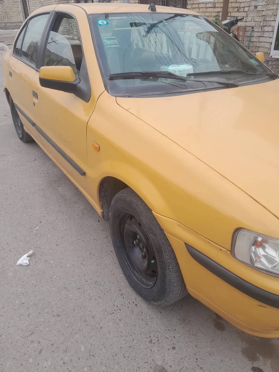 سلام عليكم  سمند للبيع موديل ٢٠١٢ كير مكينه تبريد مكفول هيه مصفره غرامات مصفره الكشر شوفت عينك شرط التحويل صدر جديد بغداد الشعب *********** السعر ٣٨ وبيه مجال
