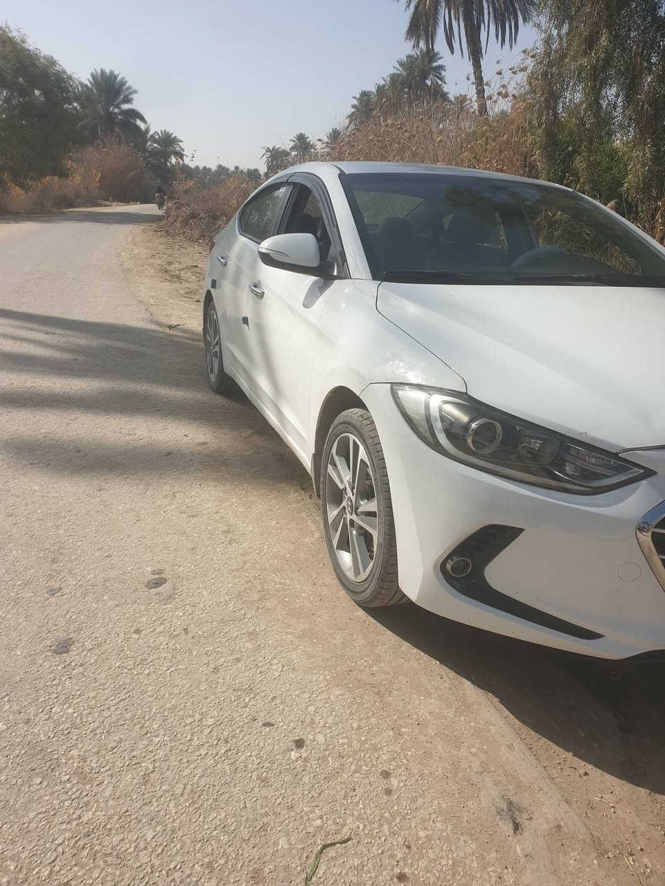 السلام عليكم النترا موديل  2017خليجي رقم أربيل السنويه نافذه ب 2022بسم كردي ياخذ تحويل وكله ورقه غرمات ماعليه بيه صبغ بالبا الوره الصدر شويه بارد بدايت الجاملغ الامامي الايمن والباقي كفاله مكينه كير حداديه تدفه تبريد اشايره بالمري تبريد خلفي السعر 130وبيه مجال مكاني كربلاء واذا مراوس هم اراوس بصفره رقم الهاتف ***********
