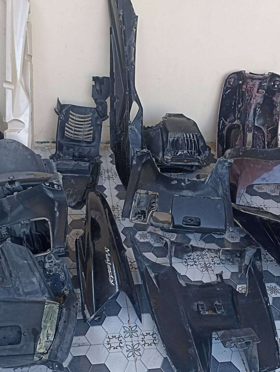 غراض دراجات مستعمل بس نضيف للتواصل *********** للبيع
