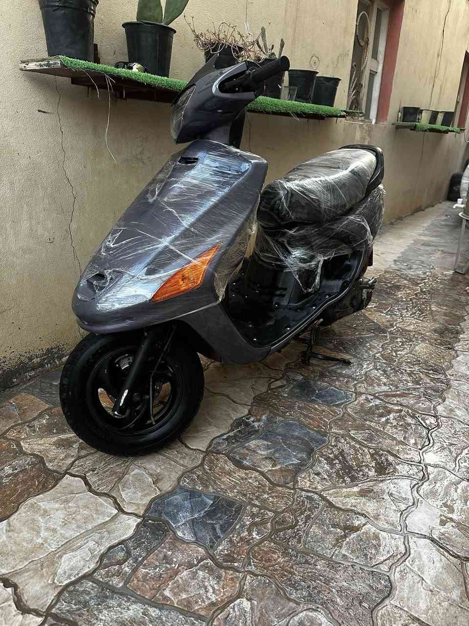 للبيع نجف براكيه ***********السعر 600وبيها مجال قليل
